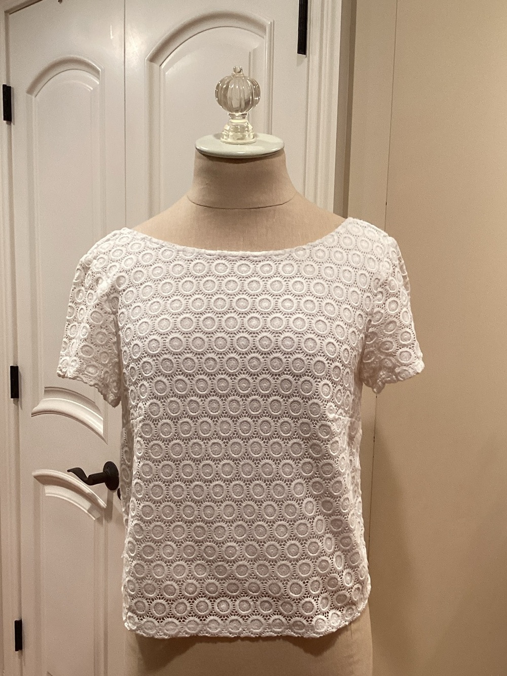 Lilly Pulitzer for Target White Eyelet Circle Lace Short Sleeve Top